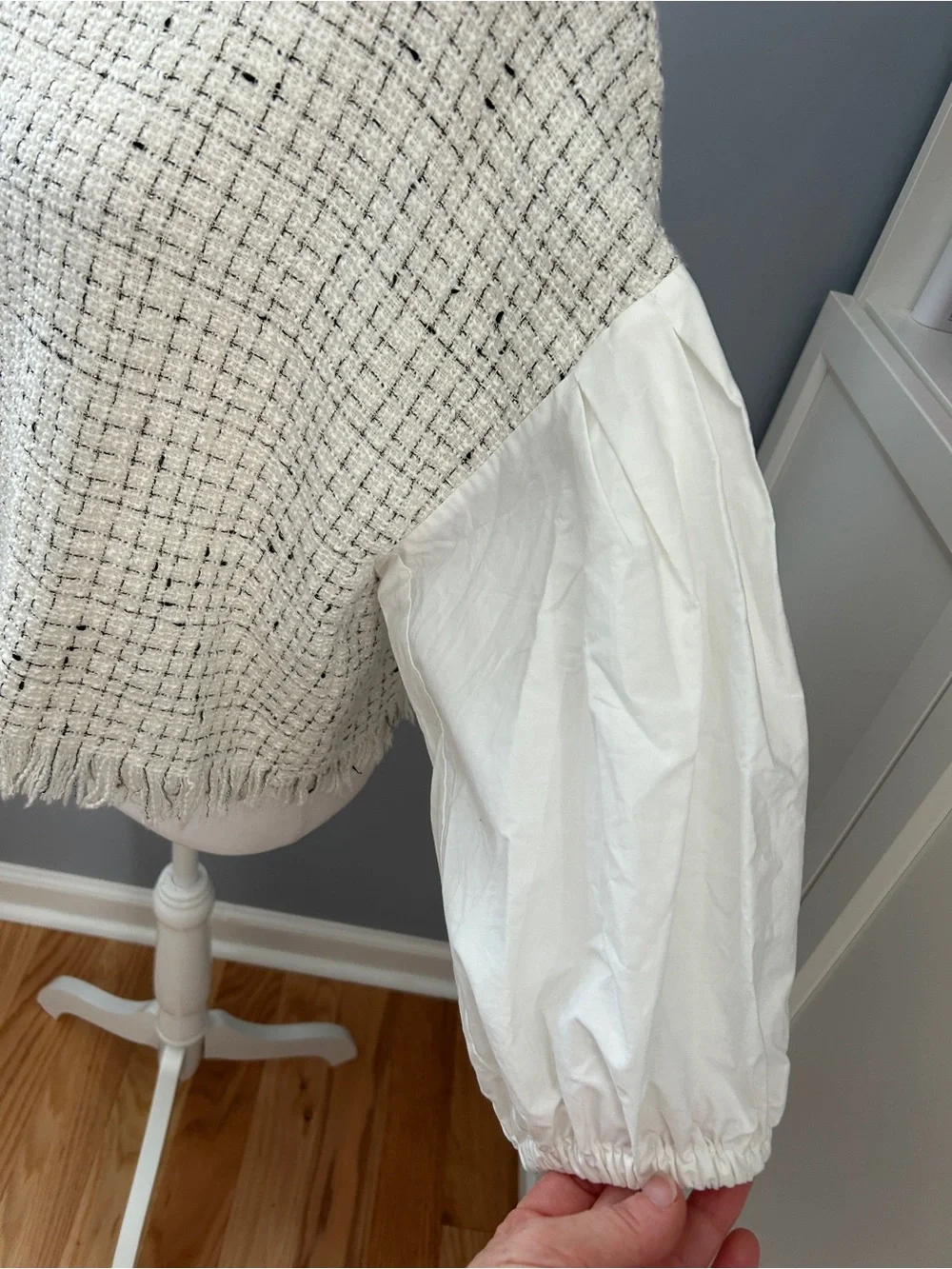 Zara White Black Tweed Crop Top Size M Balloon Sleeve Fringe Hem Blouse